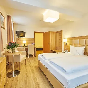 Hotel Akzent Goldner Stern, Muggendorf (Bavaria)