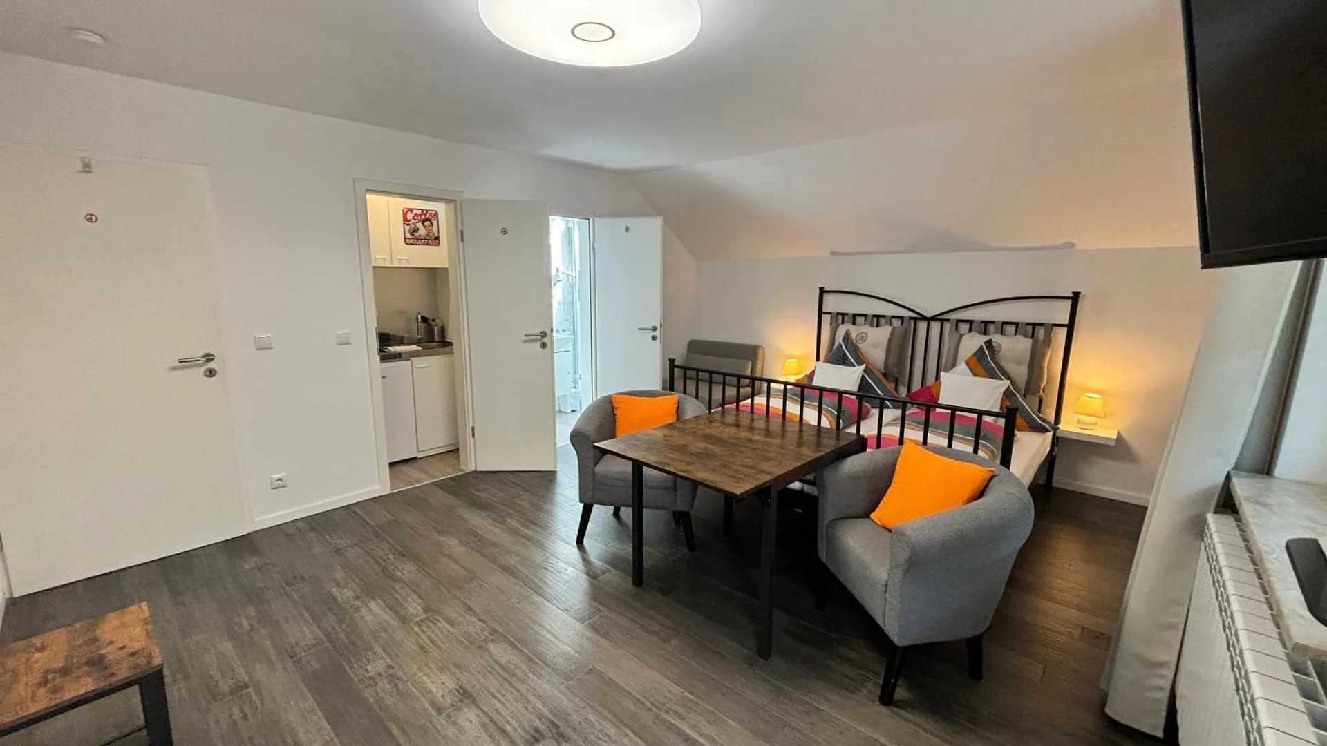Guest house Haus Sonnenblick- Apartments Starnberg