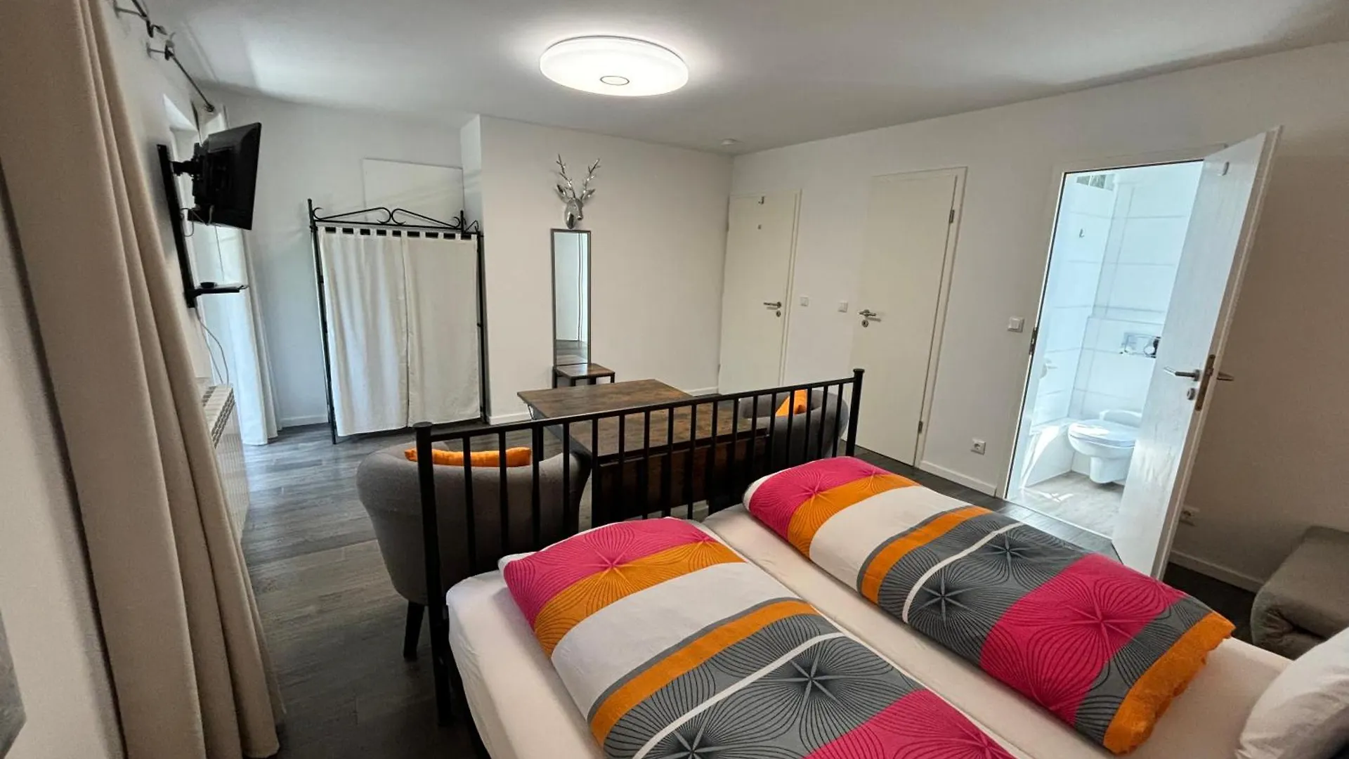 Haus Sonnenblick- Apartments Starnberg Germany